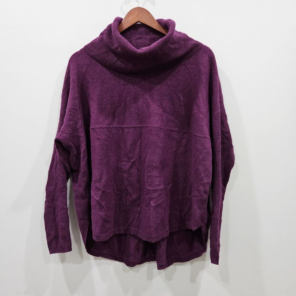 Saks Fifth Avenue Womens Cashmere Turtleneck Sweater M Purple Vibrant Oversized